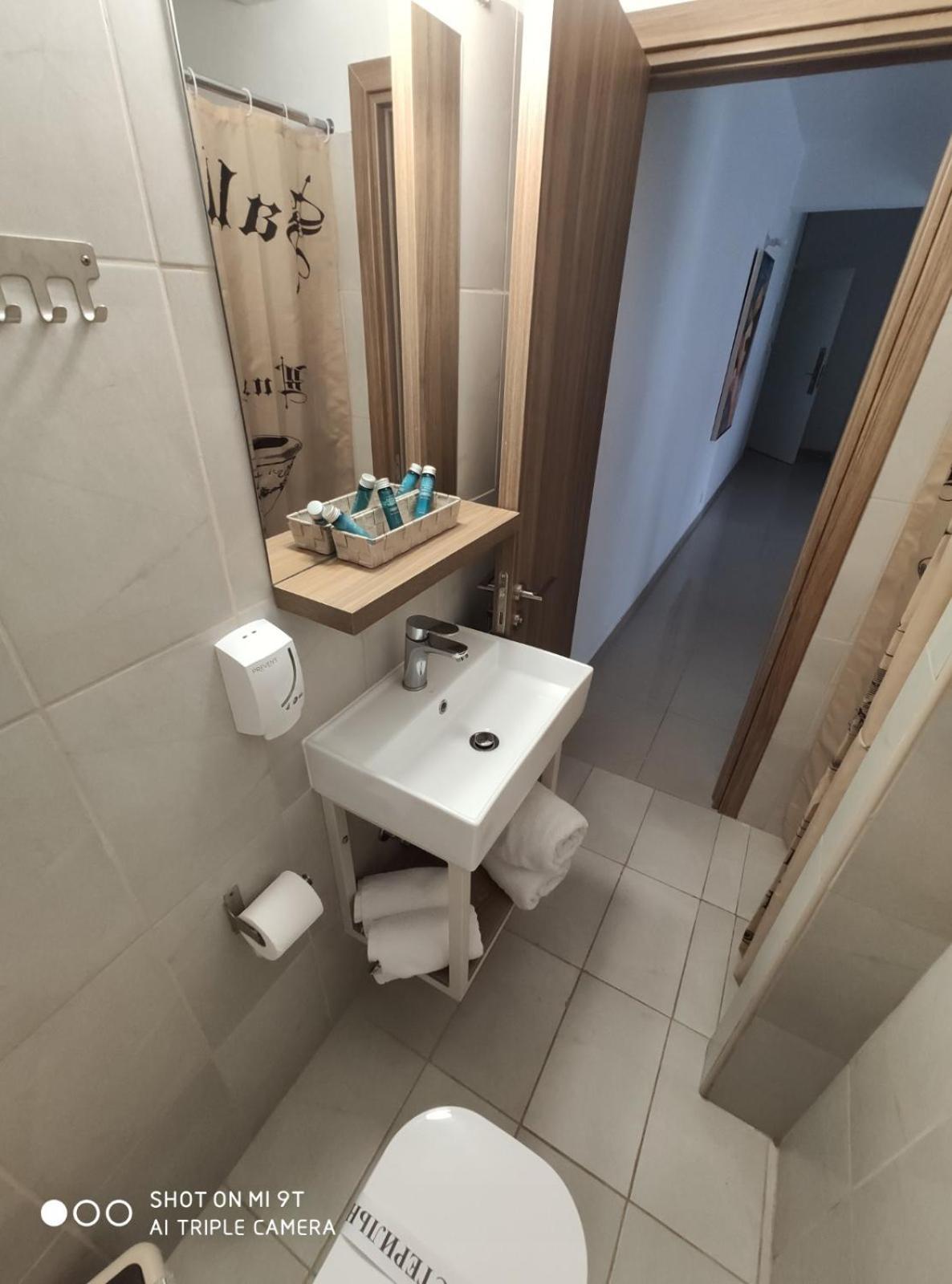 Larnaca Bay Suites Exterior foto