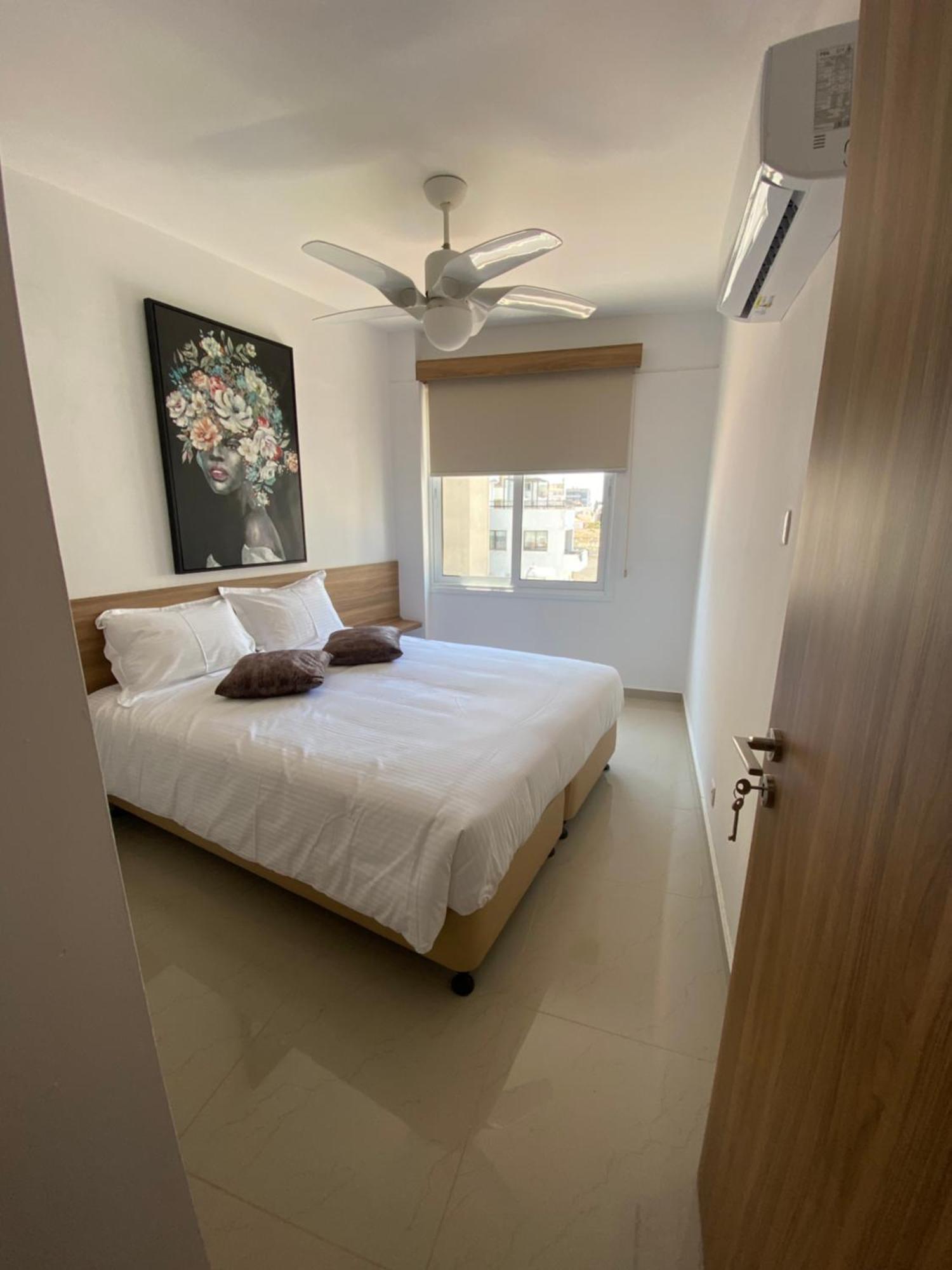 Larnaca Bay Suites Exterior foto