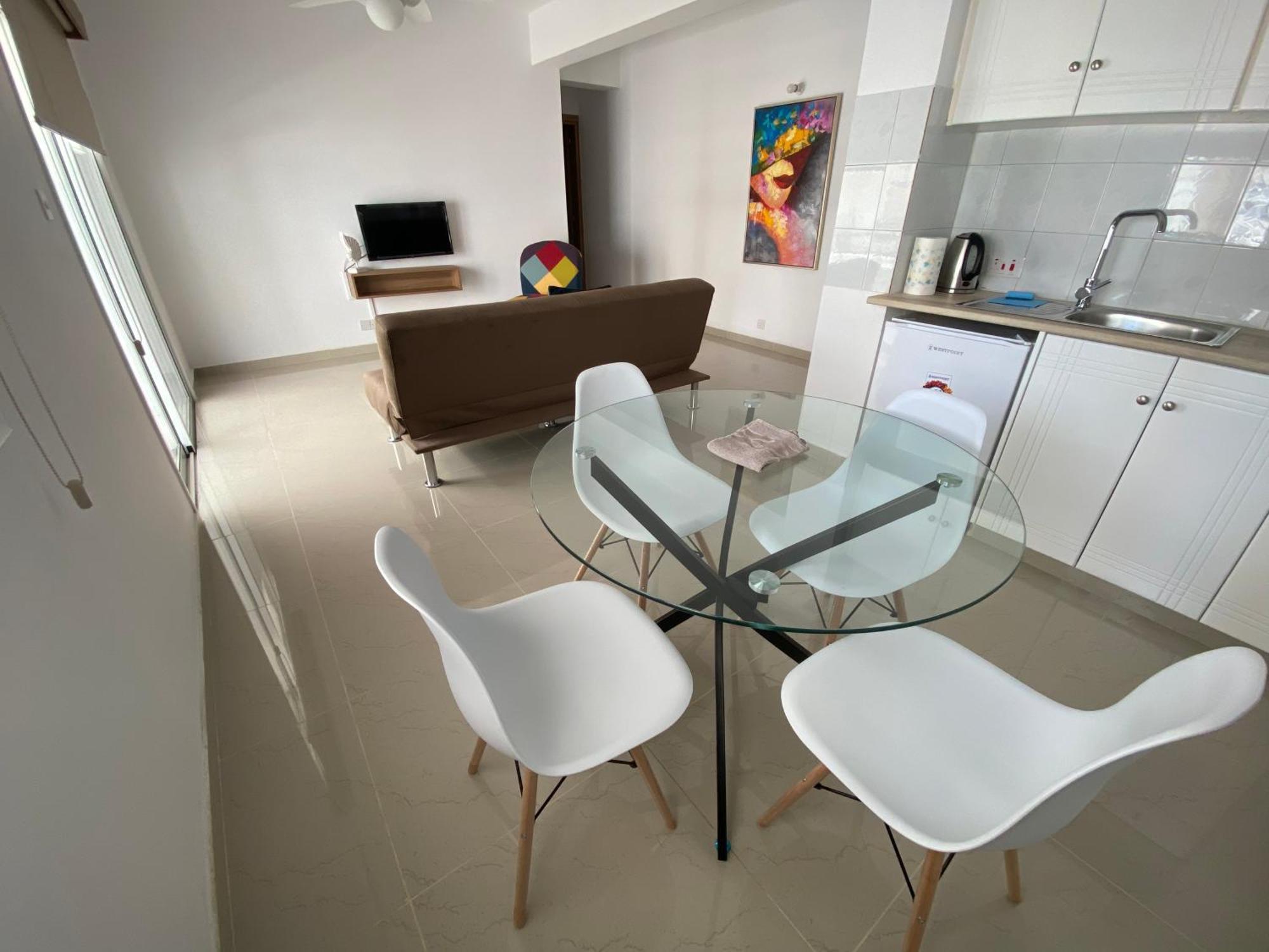 Larnaca Bay Suites Exterior foto