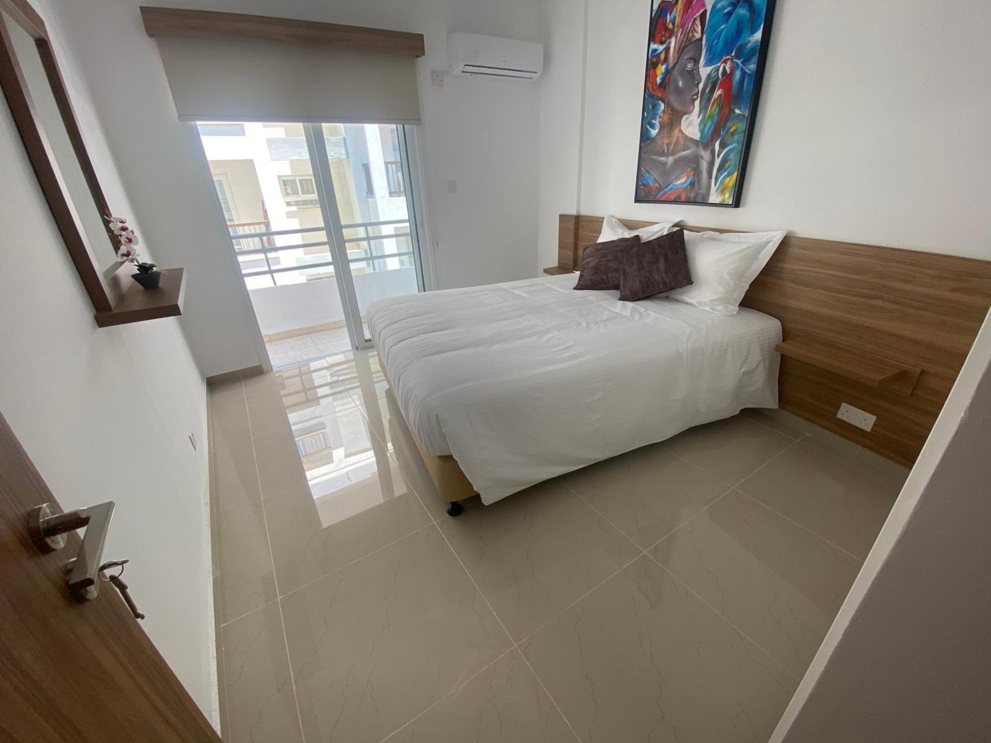 Larnaca Bay Suites Exterior foto